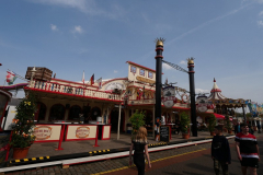 P1007572