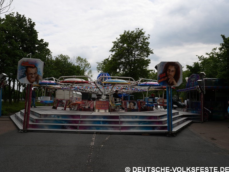 P1021144