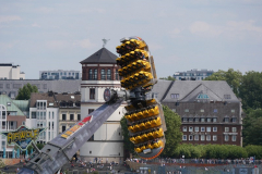 P1053687