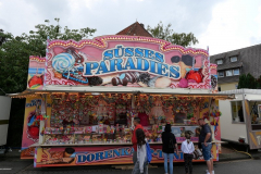 P1056106
