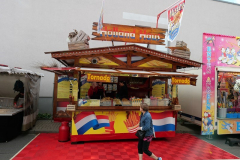 P1057356