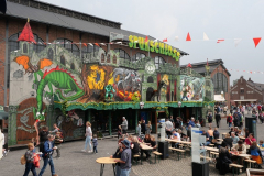 P1075363
