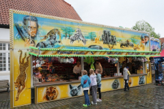 P1074947