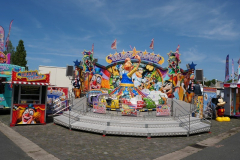 P1076833