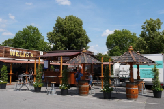 P1077142