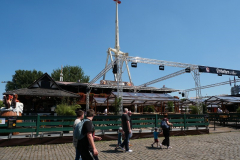P1077537