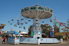 P1077558