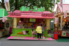 P1077790