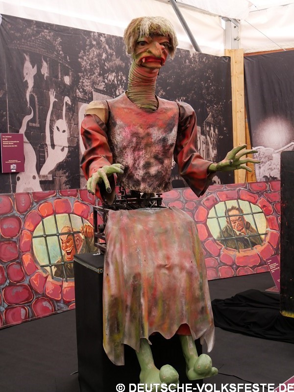 P1083181