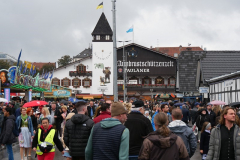 P1083473