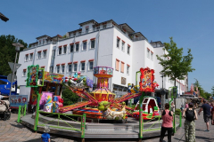 P1095498