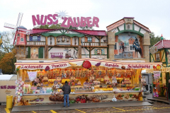 P1102879