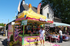 P1123864