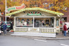 P1127758